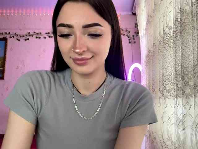 TashaPalla webcam