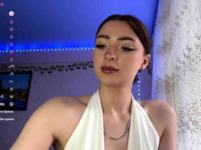 TashaPalla webcam