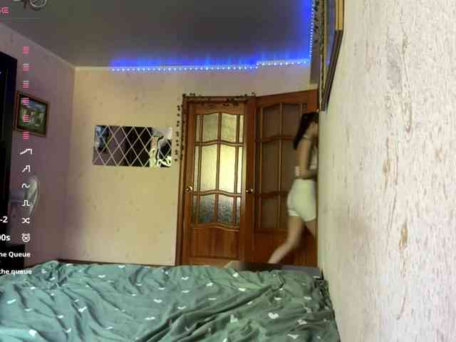 TashaPalla webcam