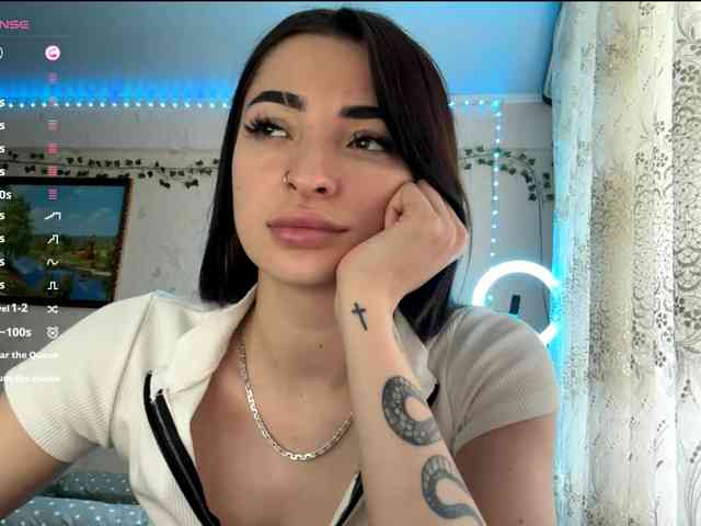 TashaPalla webcam