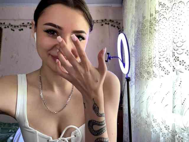TashaPalla webcam