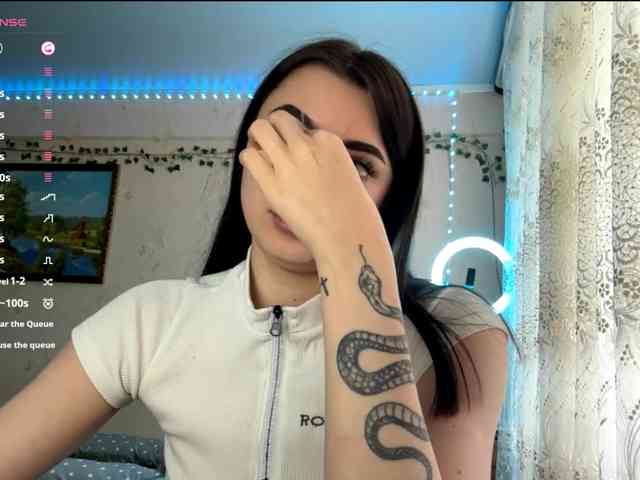 TashaPalla webcam