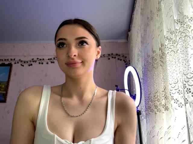 TashaPalla webcam