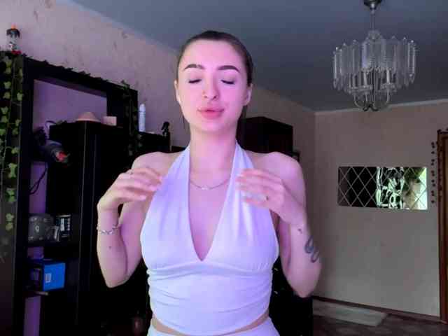 TashaPalla webcam