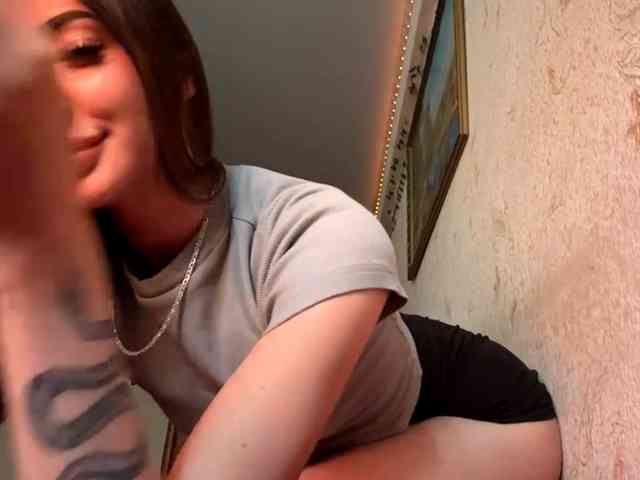 TashaPalla webcam