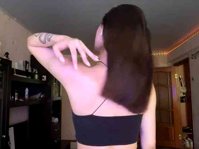 TashaPalla webcam