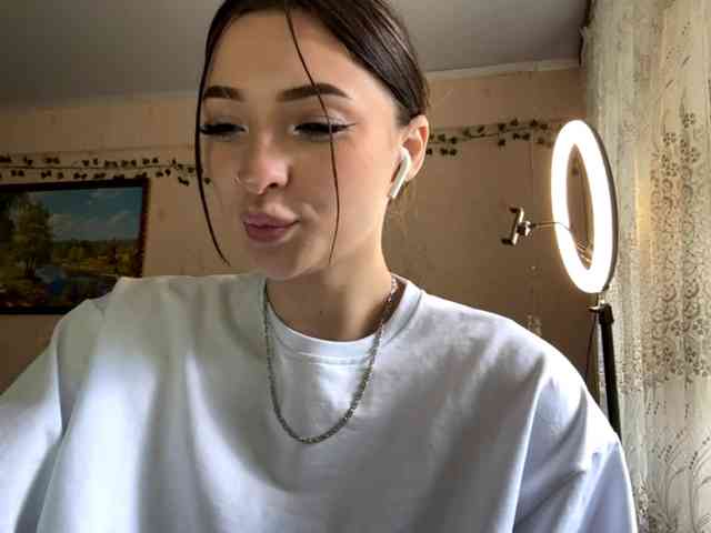 TashaPalla webcam