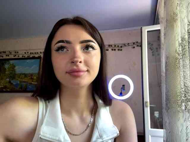 TashaPalla webcam