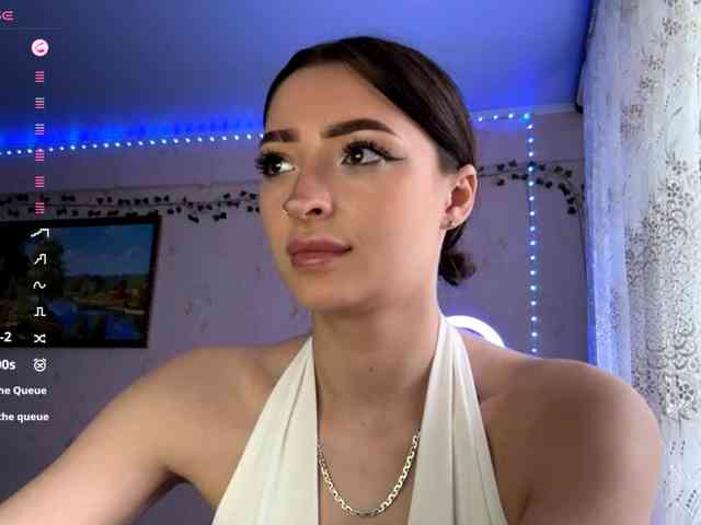 TashaPalla webcam