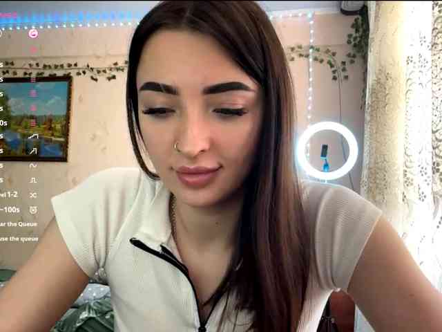 TashaPalla webcam
