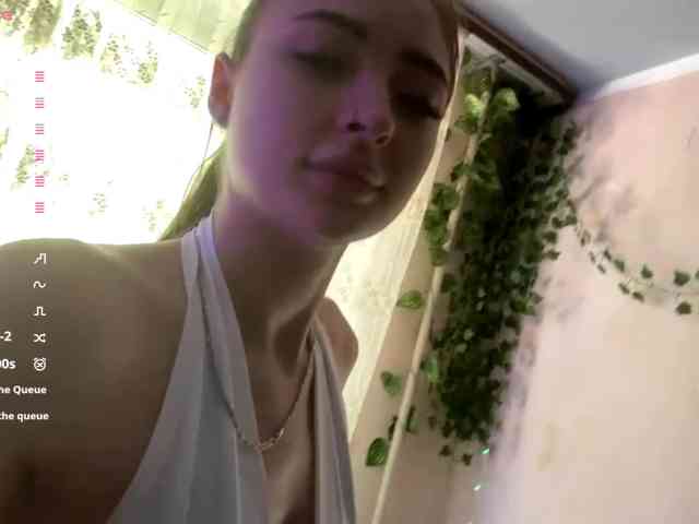TashaPalla webcam
