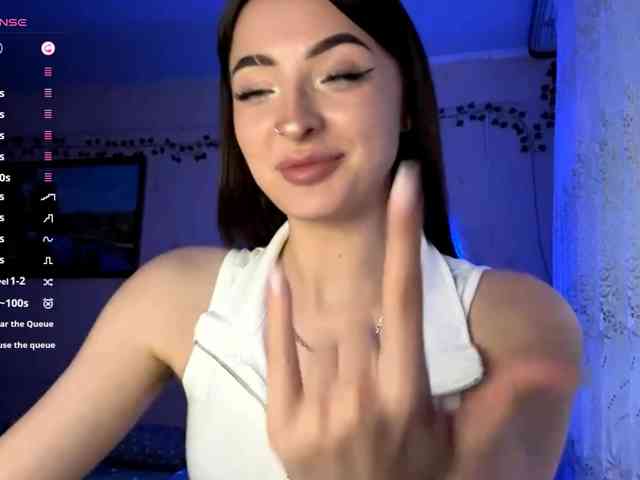 TashaPalla webcam