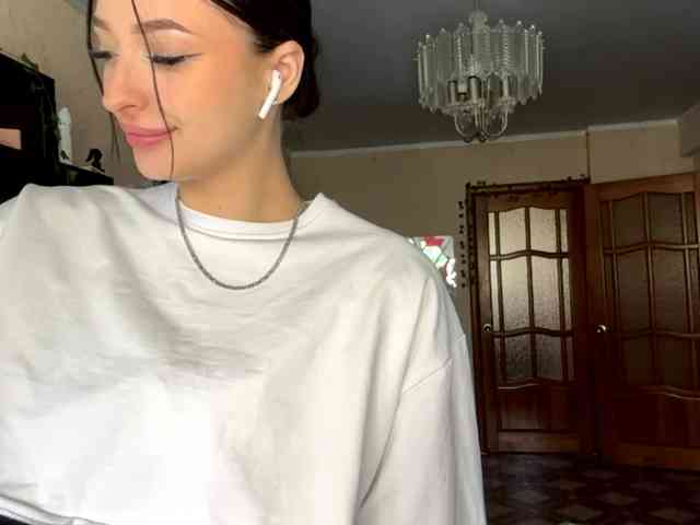 TashaPalla webcam