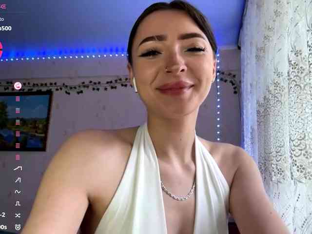 TashaPalla webcam