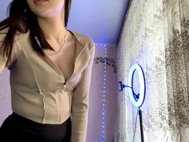 TashaPalla webcam