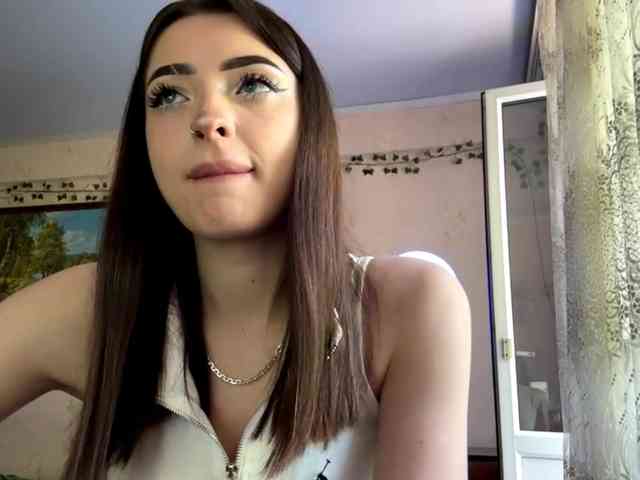 TashaPalla webcam