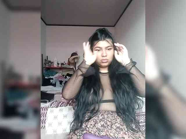 Toromila123 webcam
