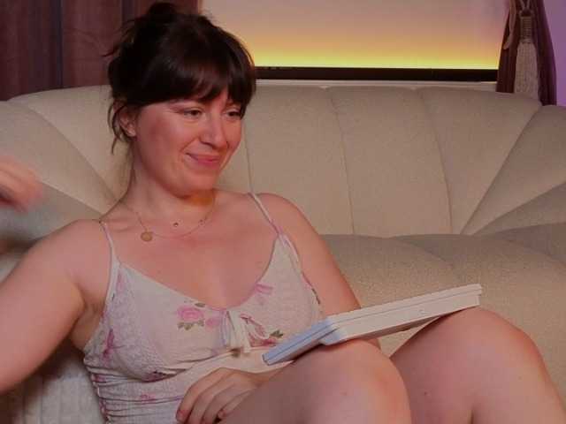 CookiesNCr3am live cam on BongaCams