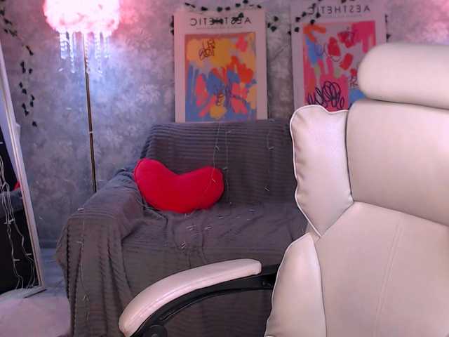 AgathaAgnia live cam on BongaCams