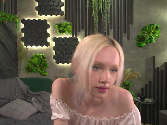  shishka-angel chat room
