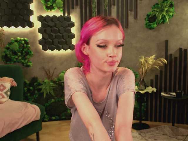 shishka-angel live cam on BongaCams