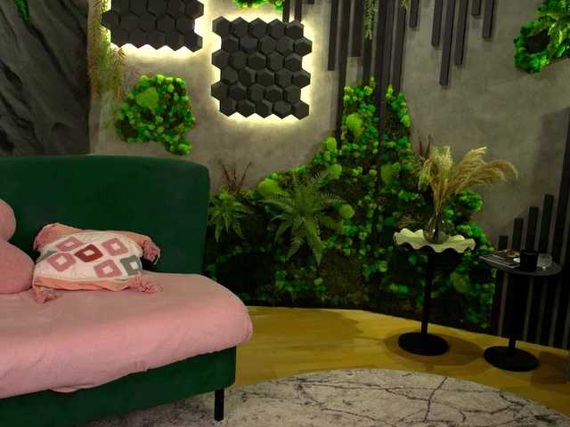  shishka-angel chat room
