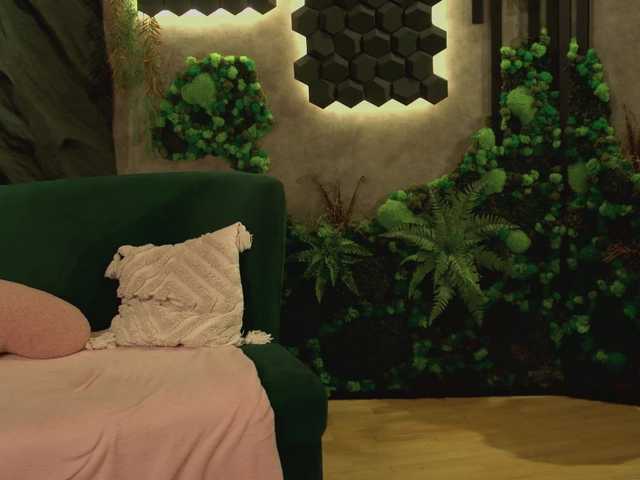 shishka-angel live cam on BongaCams