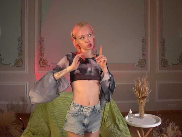 shishka-angel live cam on BongaCams