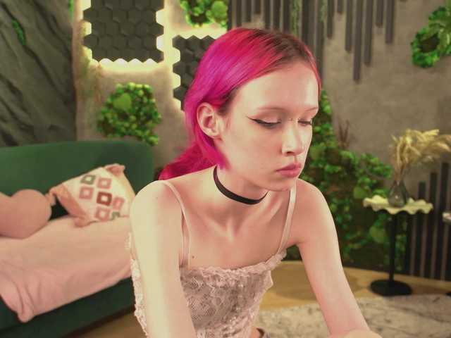 shishka-angel live cam on BongaCams
