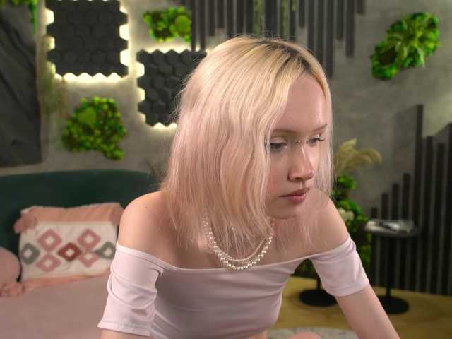  shishka-angel chat room