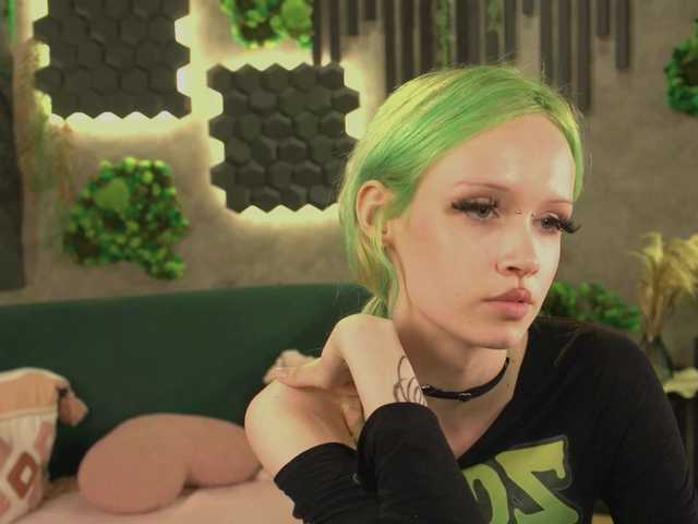 shishka-angel live cam on BongaCams