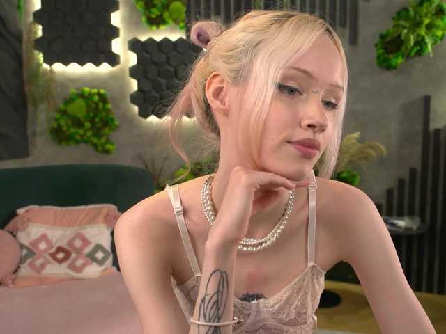  shishka-angel chat room