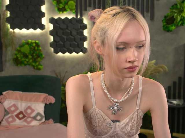  shishka-angel chat room