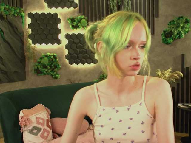 shishka-angel live cam on BongaCams