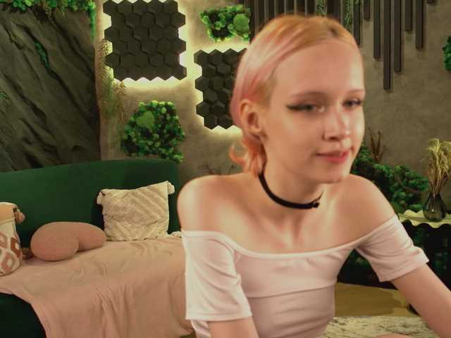 shishka-angel live cam on BongaCams