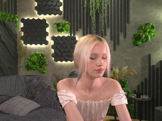  shishka-angel chat room