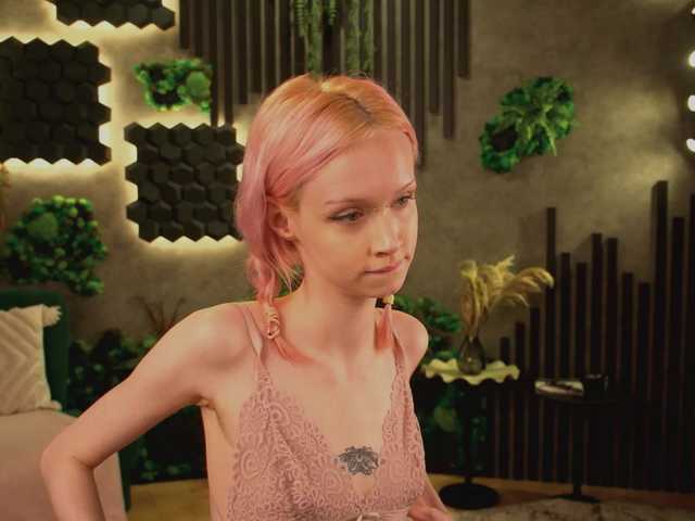 shishka-angel live cam on BongaCams