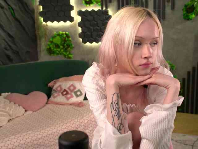 Modella: shishka-angel