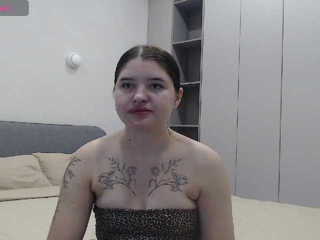 Bluerose live cam on BongaCams