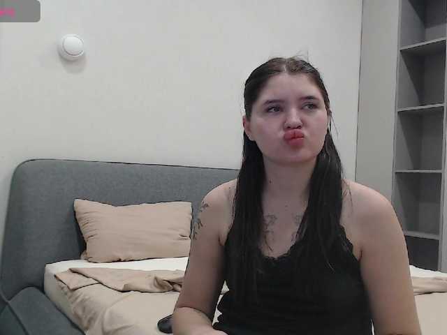 Bluerose live cam on BongaCams