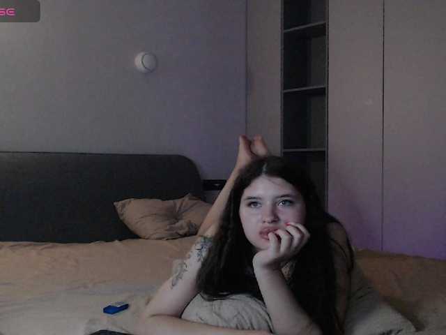 Bluerose live cam on BongaCams
