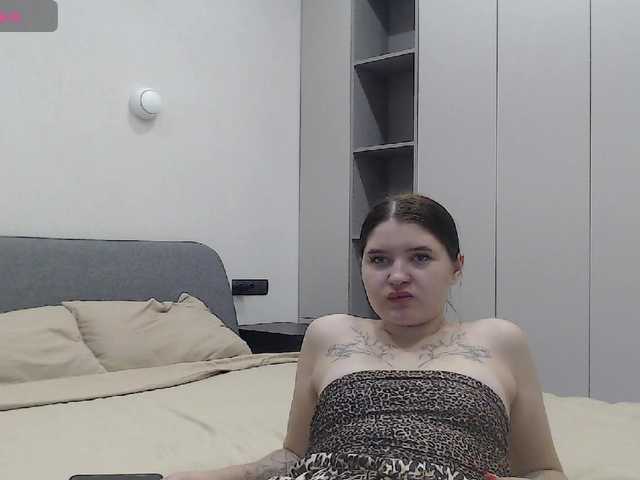 Bluerose live cam on BongaCams