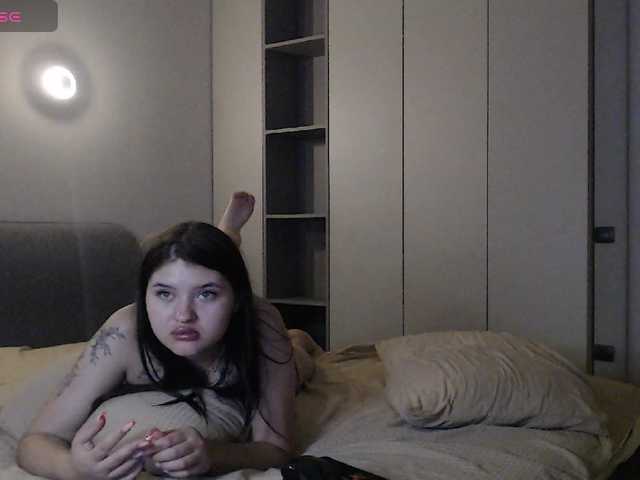 Bluerose live cam on BongaCams