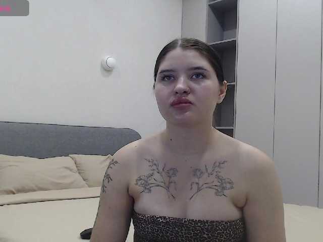 Bluerose live cam on BongaCams