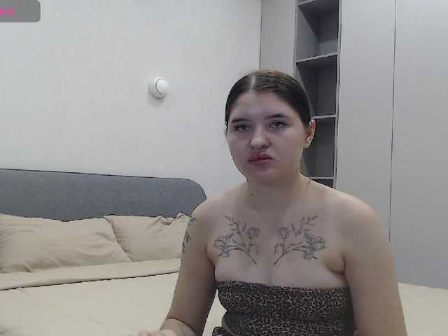 Bluerose live cam on BongaCams