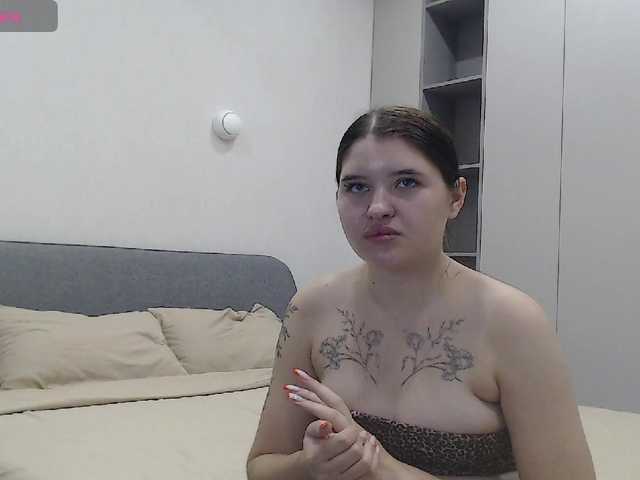 Bluerose live cam on BongaCams