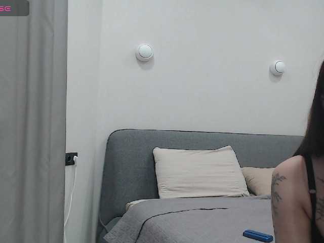 Bluerose live cam on BongaCams