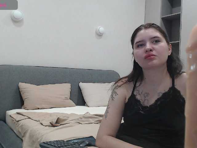 Bluerose live cam on BongaCams