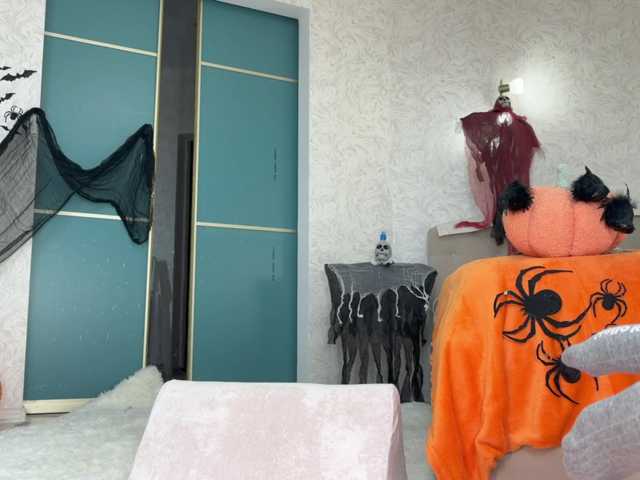 leelana live cam on BongaCams