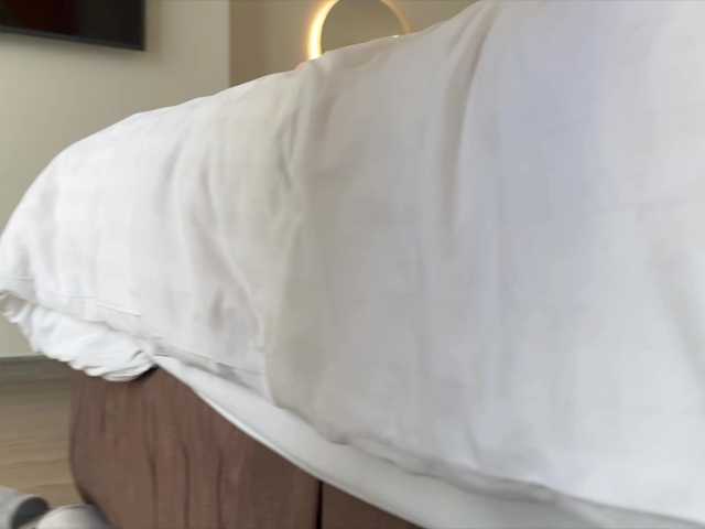 Lana_Leee